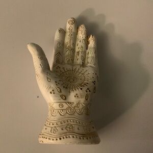 Spiritual hand sulpture